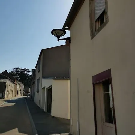 15 Min Du Puy Du Fou, Maison De Bourg, 4/5 Pers. *